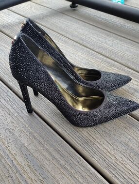 Guess Black Crystal-Embellished Pointed-Toe Stilettos
